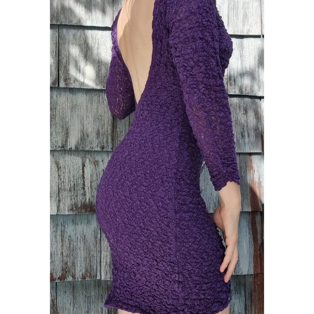 Backless dress